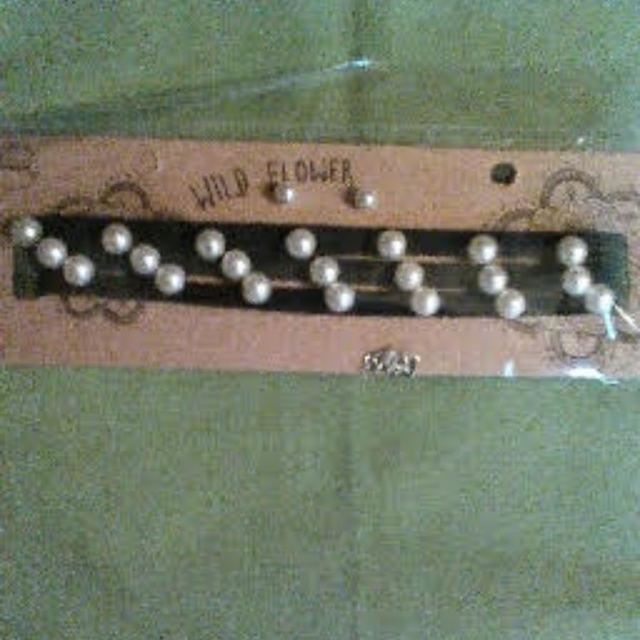 WOMEN'S FASHION - Picture 3 of 3